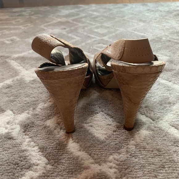Snakeskin Nude Moda Open-toe Heels size 9 - Picture 6 of 7